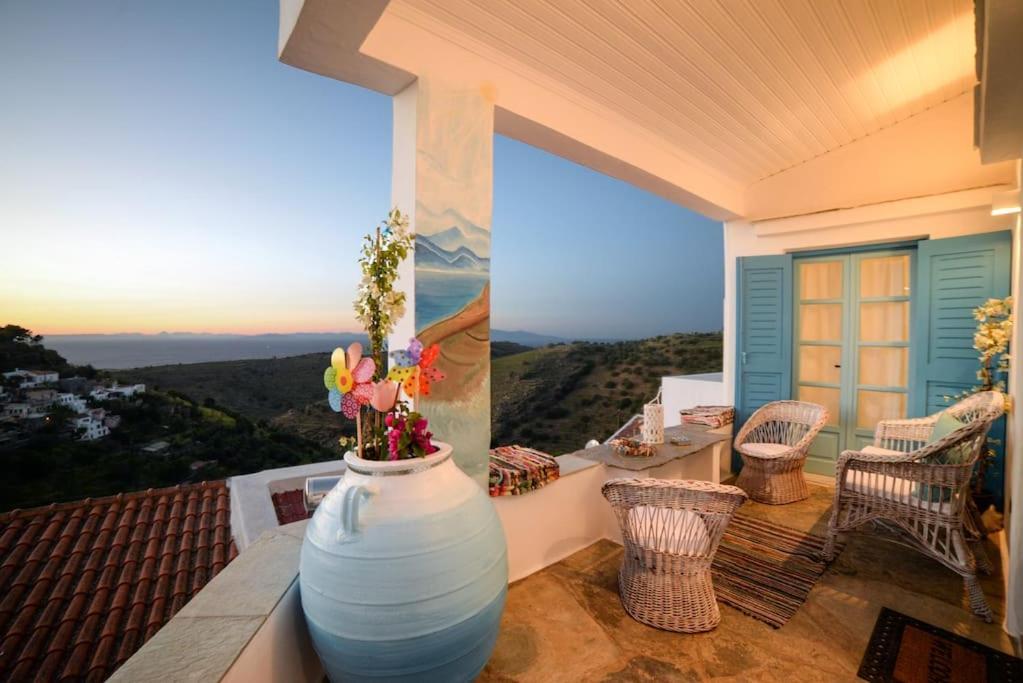 Sunset Suite Elena Ioulis Bagian luar foto