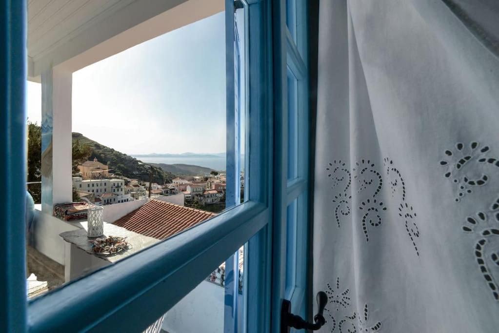 Sunset Suite Elena Ioulis Bagian luar foto